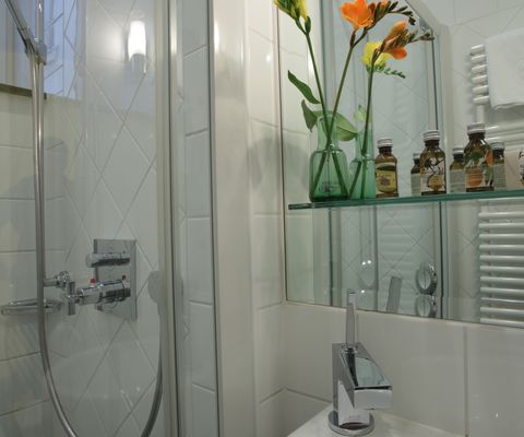 Badezimmer - Grande Suite im Appartement-Hotel an der Riemergasse
